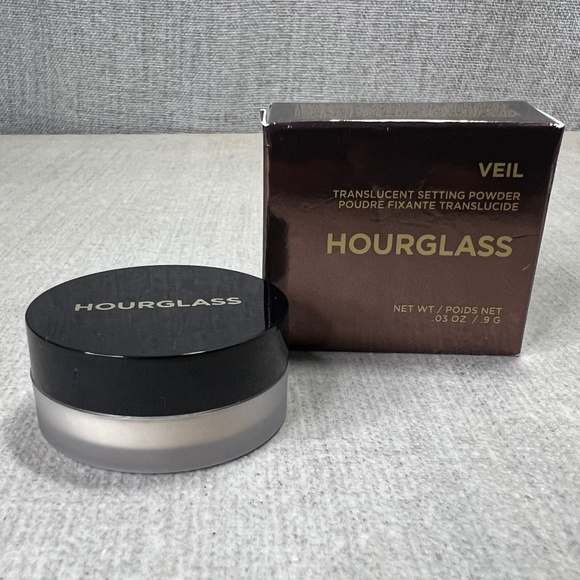 ❤️3 for $30❤️ HOURGLASS Veil Translucent Setting Powder mini - Picture 5 of 7